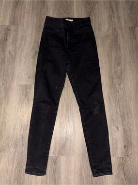 Levi’s | Black Mile High Jeans